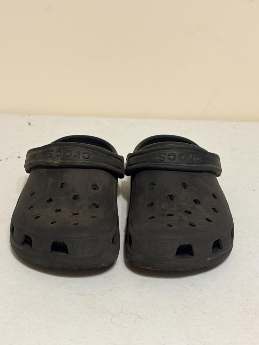 Unisex Adult Black Classic Crocs Clogs Slides Size Mens 6 Women's 8